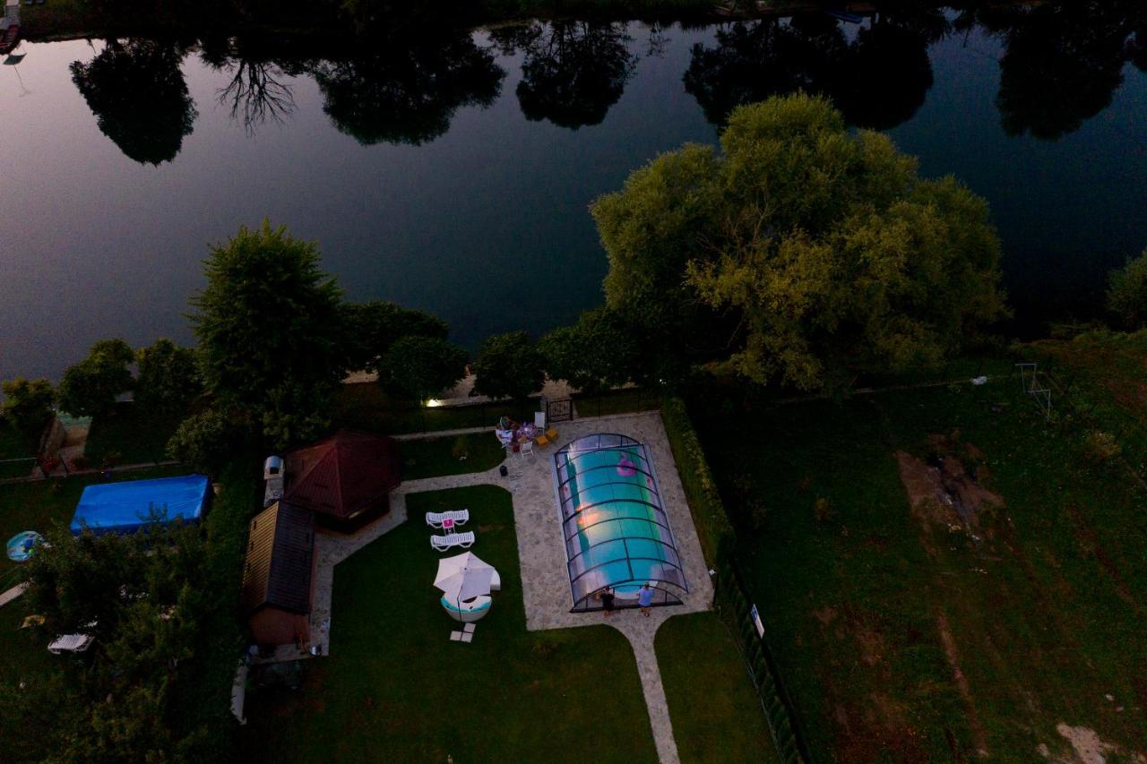 Casa Dellˇ Amore Villa บีฮัช ภายนอก รูปภาพ