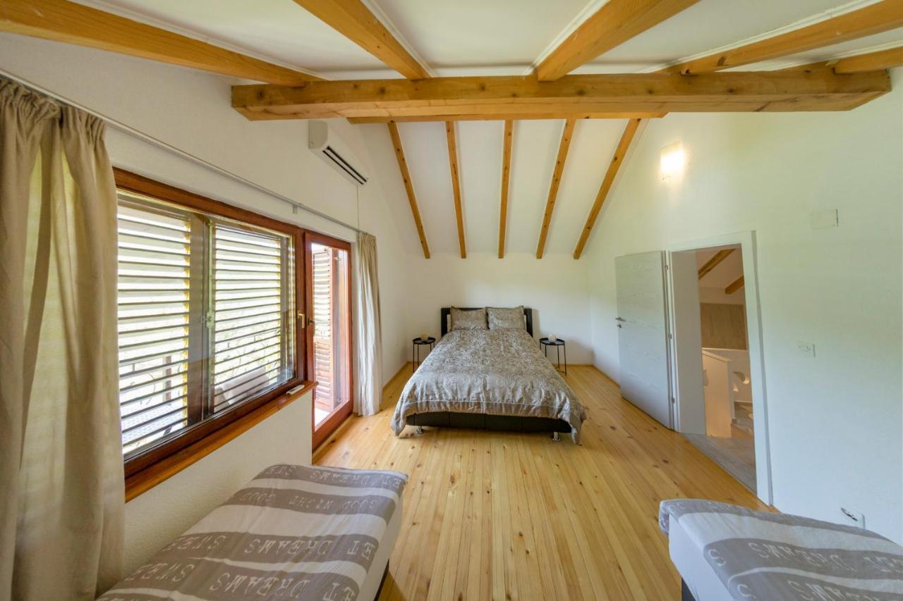 Casa Dellˇ Amore Villa บีฮัช ภายนอก รูปภาพ